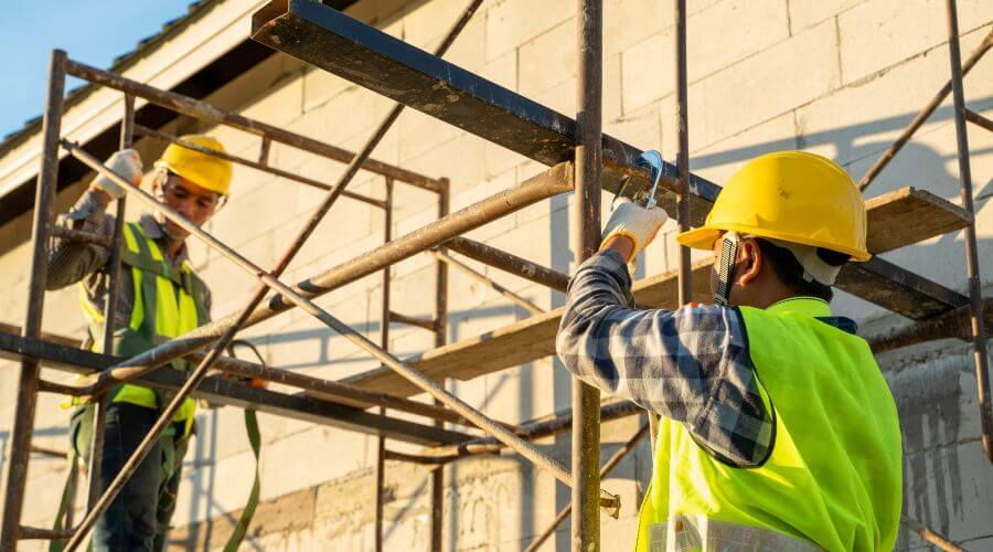 Professional gutter cleaning in Redfield, SD